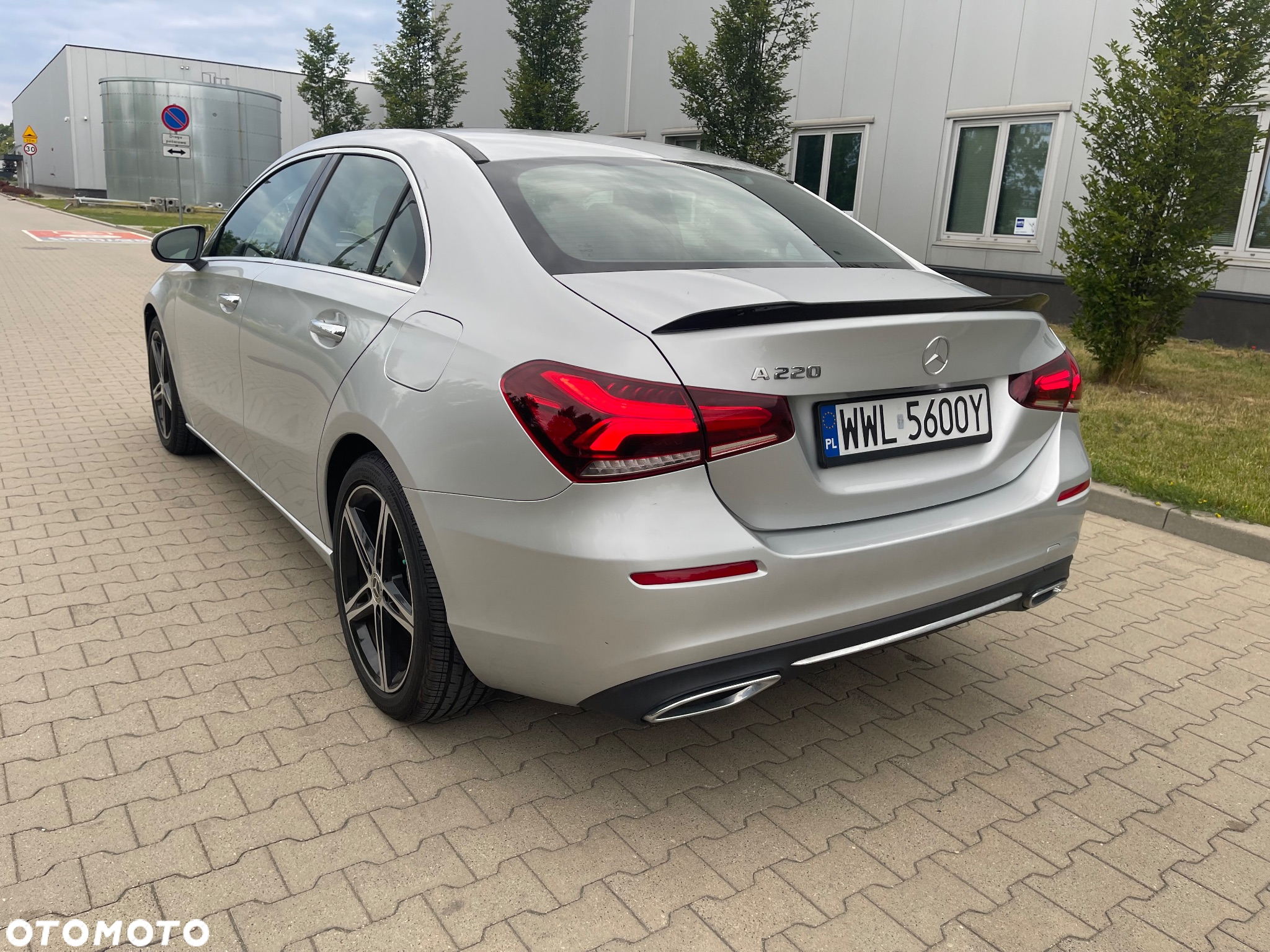 Mercedes-Benz Klasa A 220 7G-DCT AMG Line - 9