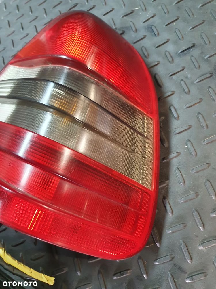 MERCEDES W202 LAMPA TYŁ PRAWA SEDAN EUROPA + WTYCZKA INSTALACJA - 3