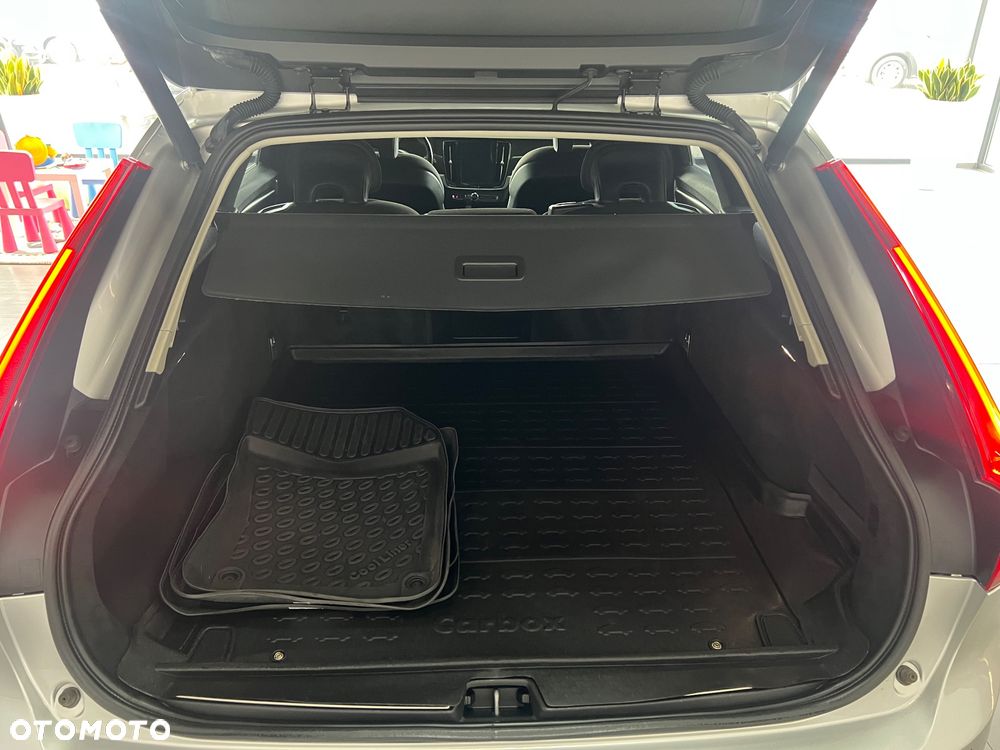 Volvo V90 - 30