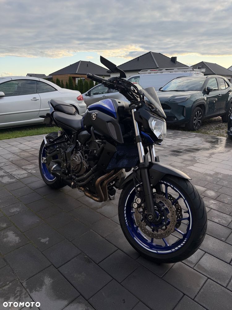 Yamaha MT - 2