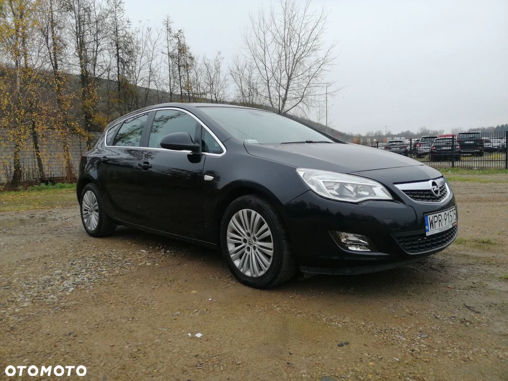 Opel Astra 1.4 T Cosmo - 3