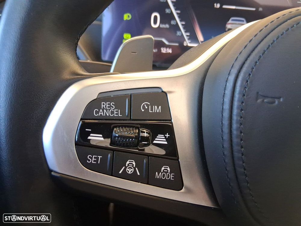 BMW 420 d Pack Desportivo M Pro Auto — fotografia 17
