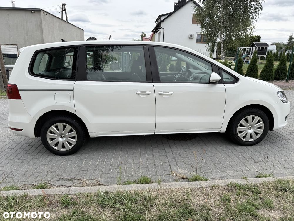 Volkswagen Sharan 2.0 TDI Comfortline DSG - 4