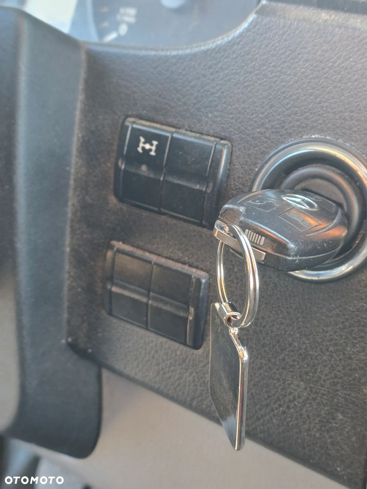 Mercedes-Benz Sprinter - 12