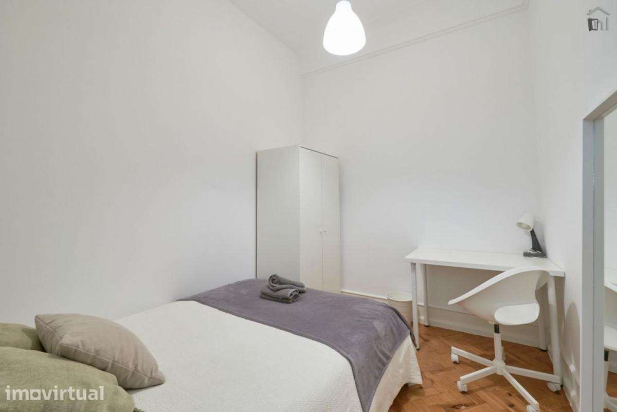 Quarto - localizado em Alameda Lisbon - Grande imagem: 2/14