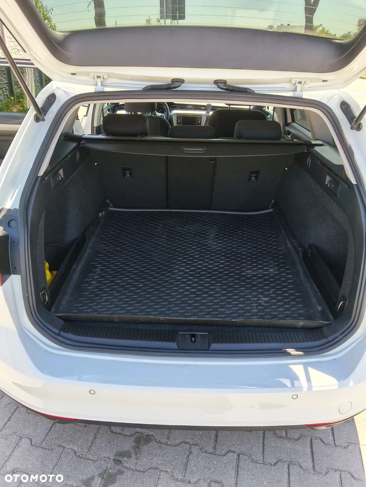 Volkswagen Passat 2.0 TDI EVO Essence - 12