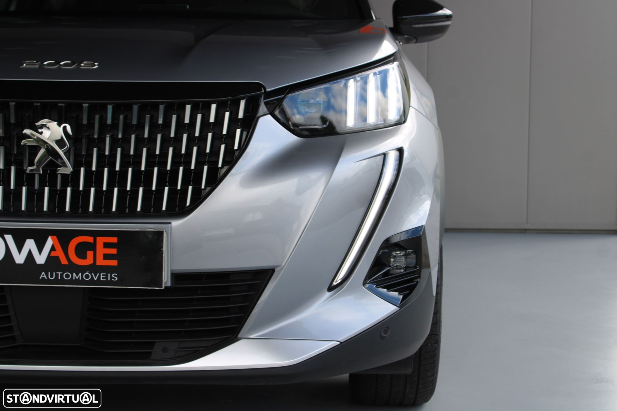 Peugeot 2008 1.2 PureTech GT - 32