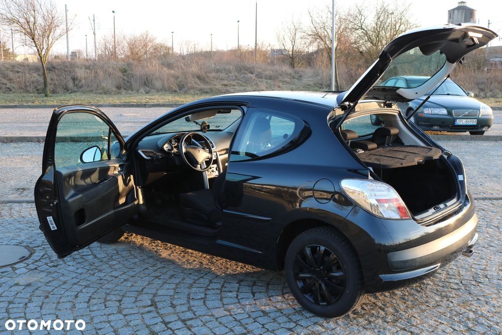 Peugeot 207 - 3