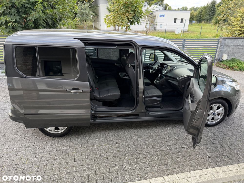 Ford Tourneo Connect Grand - 14