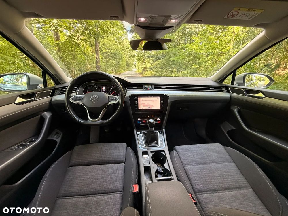 Volkswagen Passat 2.0 TDI EVO Elegance - 15
