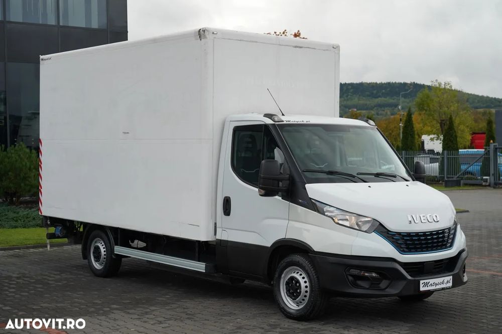 Iveco DAILY 35-NP / GNC / CONTAINER / MANUAL / PALFINGER LIFT - 750 KG / 2020 - 2
