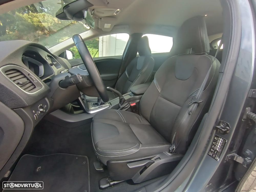 Volvo V40 1.6 D2 Eco Momentum - 13