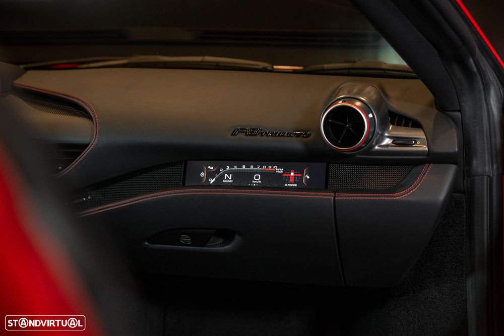 Ferrari F8 Tributo Standard - 32