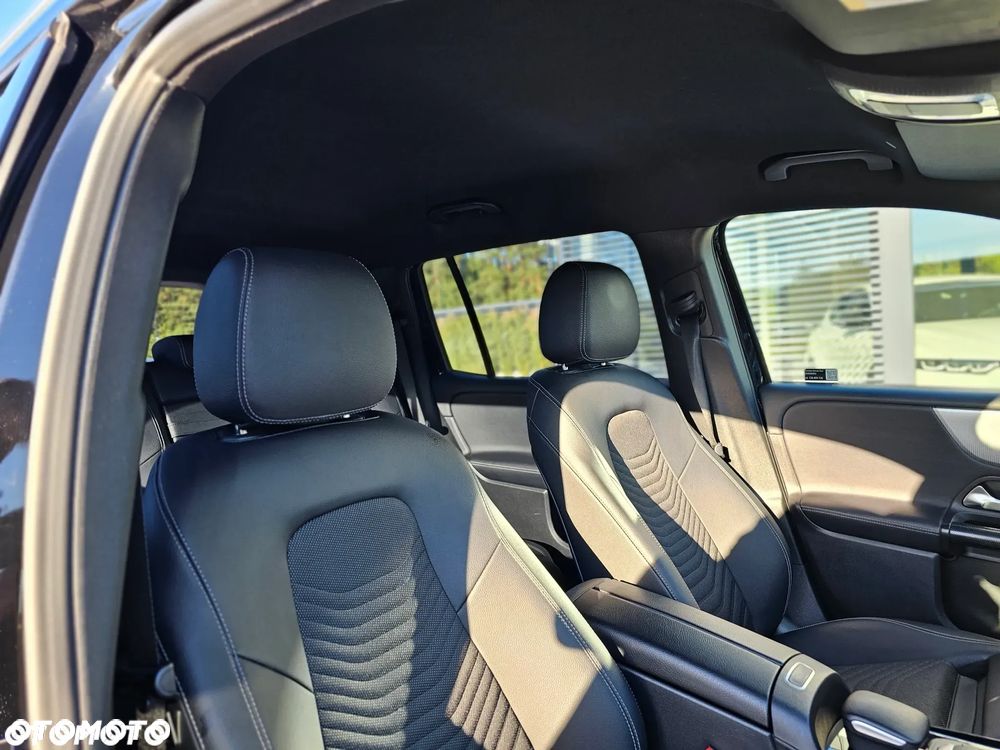 Mercedes-Benz GLB 200 AMG Line 7G-DCT - 29