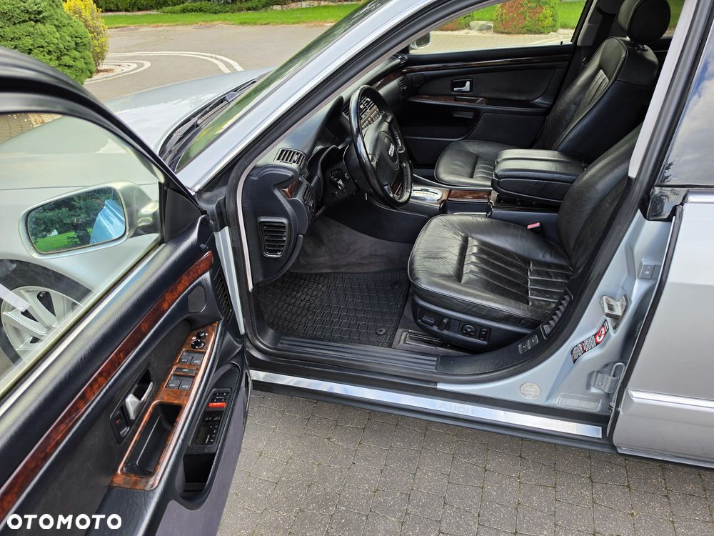Audi A8 - 5
