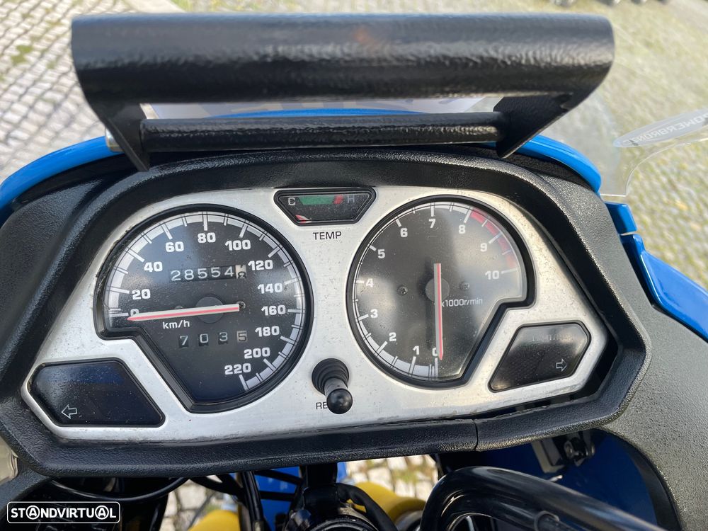 Yamaha XT750Z Super Tenere - 5