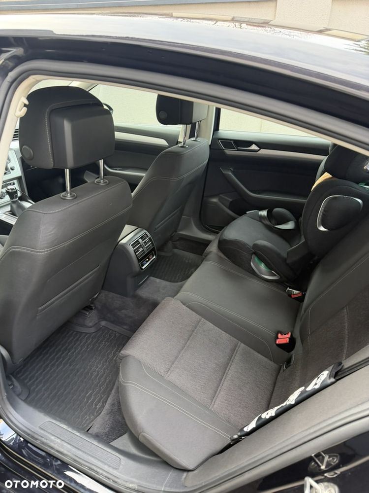 Volkswagen Passat 1.4 TSI BMT Comfortline - 10