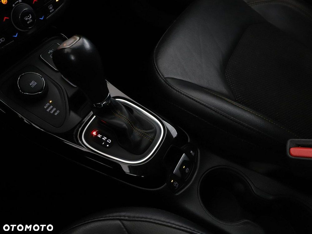 Jeep Compass 2.0 MultiJet Active Drive Automatik Limited - 32