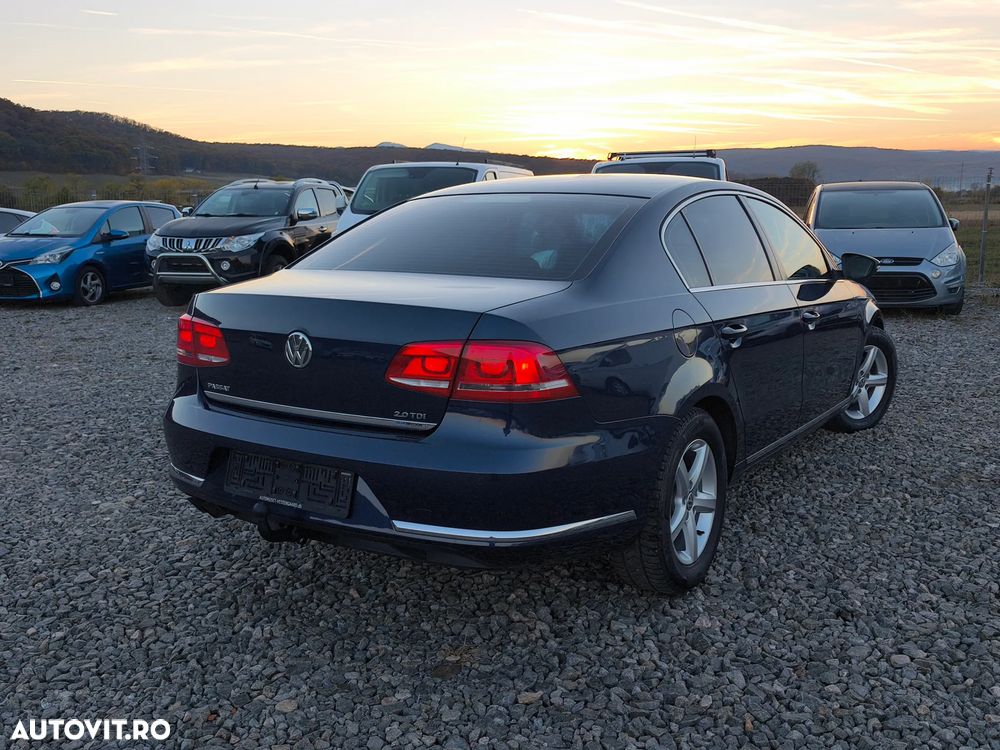 Volkswagen Passat - 8