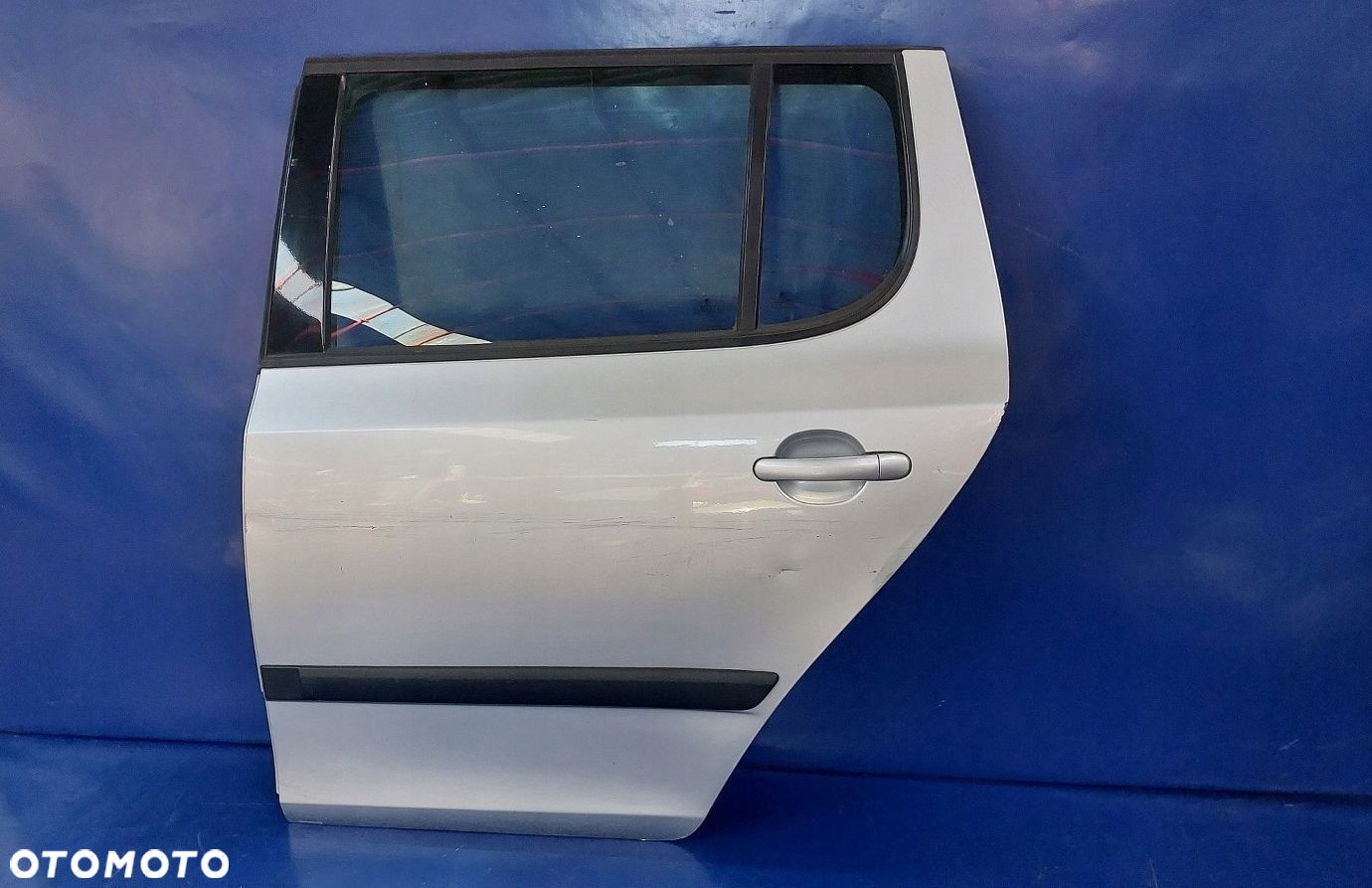 DRZWI TYŁ LEWY SKODA FABIA II HB 06r. - 1