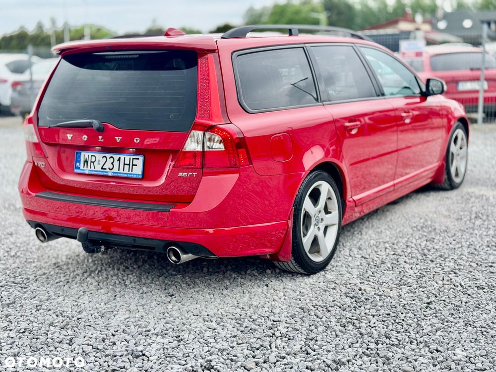 Volvo V70 2.5T R-Design Summum - 4