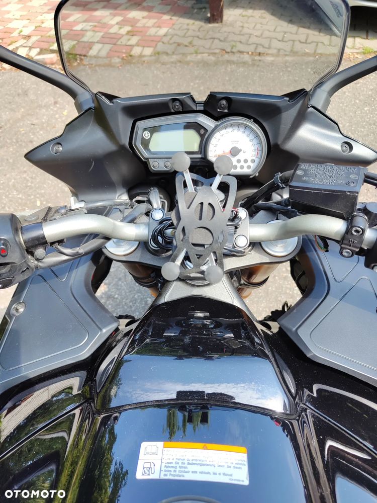 Yamaha FZ8 - 7