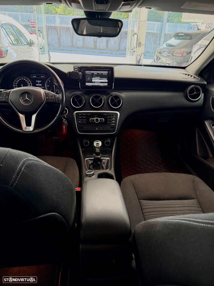 Mercedes-Benz A 180 d BlueEFFICIENCY Edition Style - 13