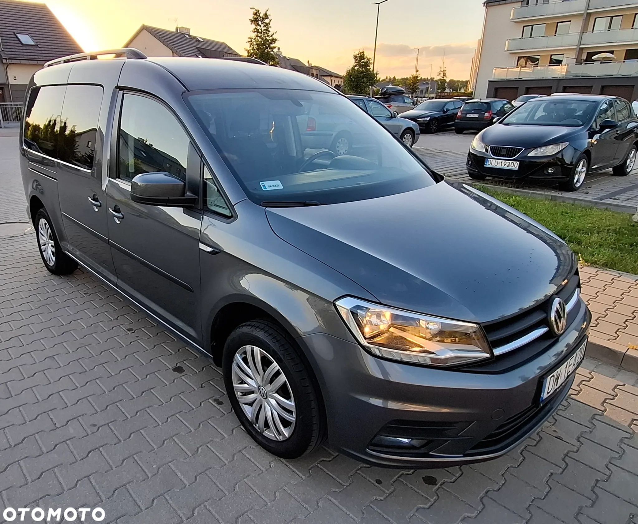 Volkswagen Caddy Maxi 1.4 TSI Trendline DSG - 1