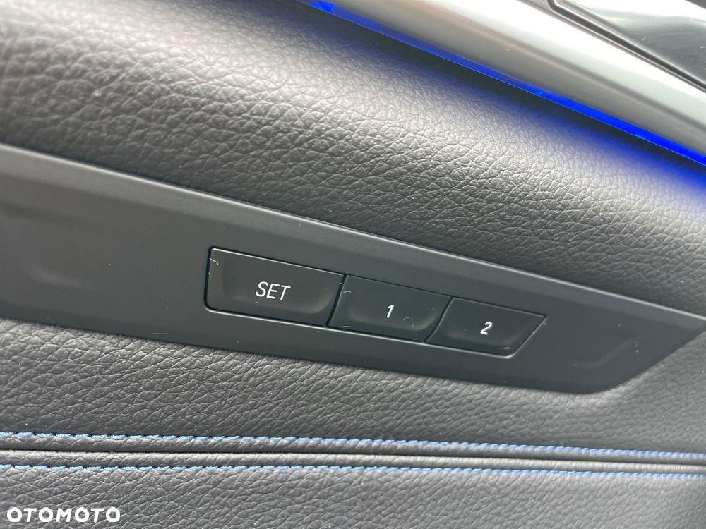 BMW Seria 5 520d xDrive M Sport sport - 29