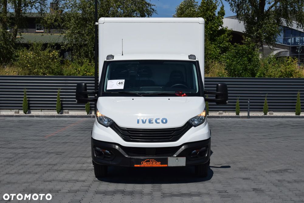 Iveco DAILY 35C16 / 2.3 - 160 KM / 3 OSOBY / DO 3,5 TONY / KONTENER / DOSTAWCZE / WINDA PALFINGER / KLIMA / 2022 / SERWISOWANY / SPROWADZONY Z NIEMIEC - 2