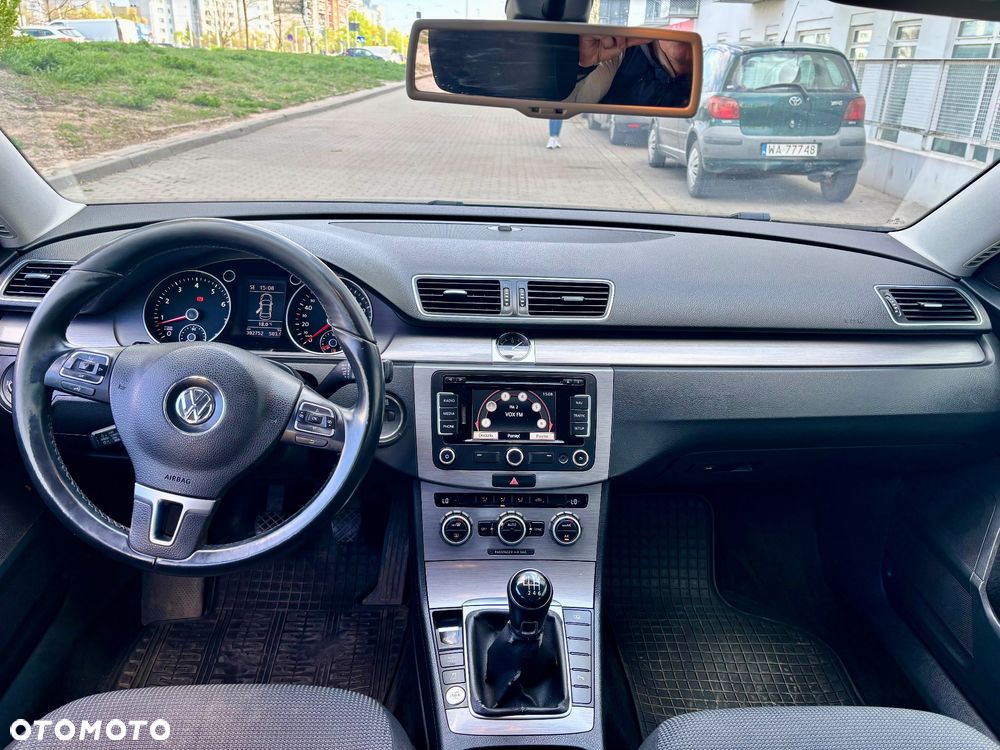 Volkswagen Passat - 5