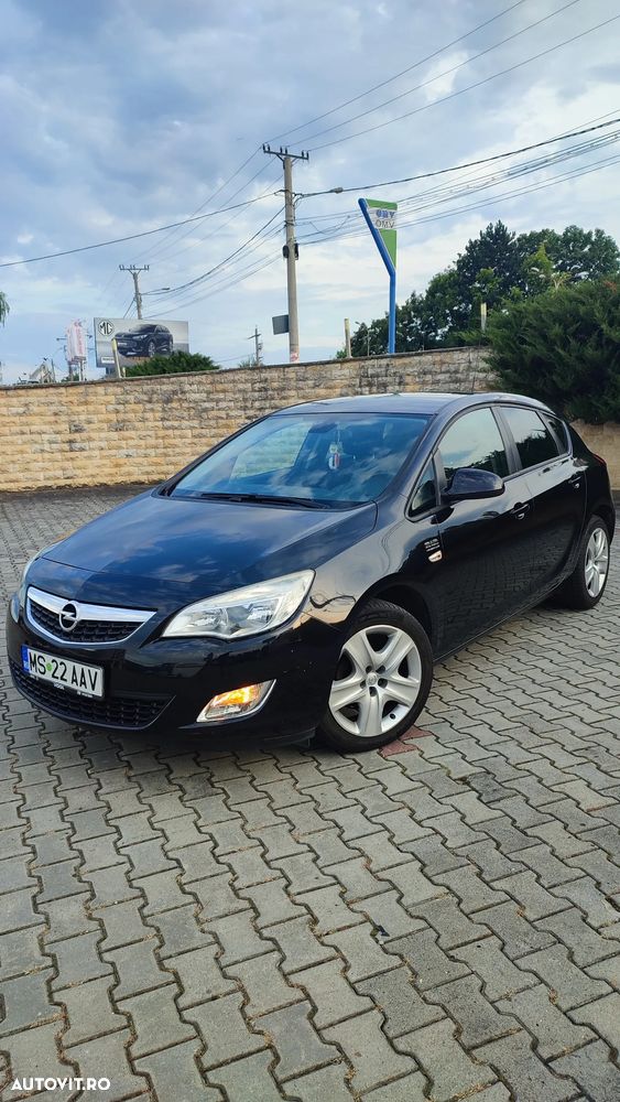 Opel Astra - 2