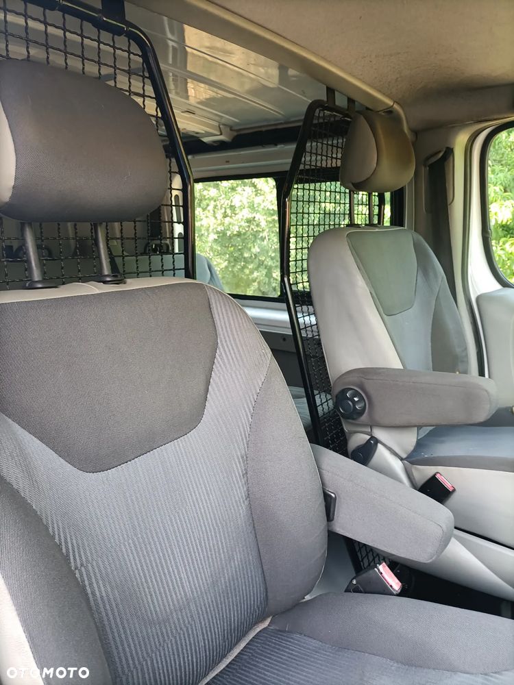 Opel Vivaro - 20