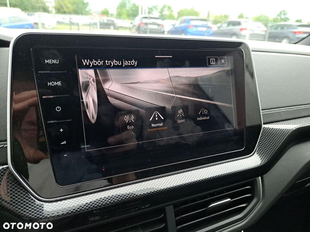 Volkswagen T-Cross - 32
