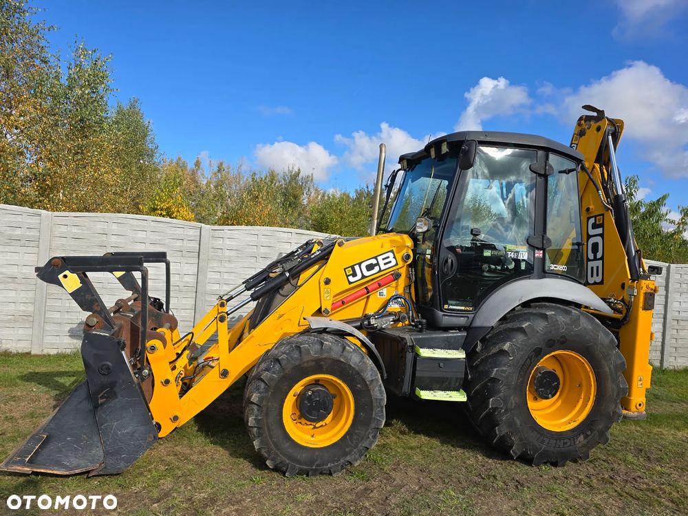 JCB - 10