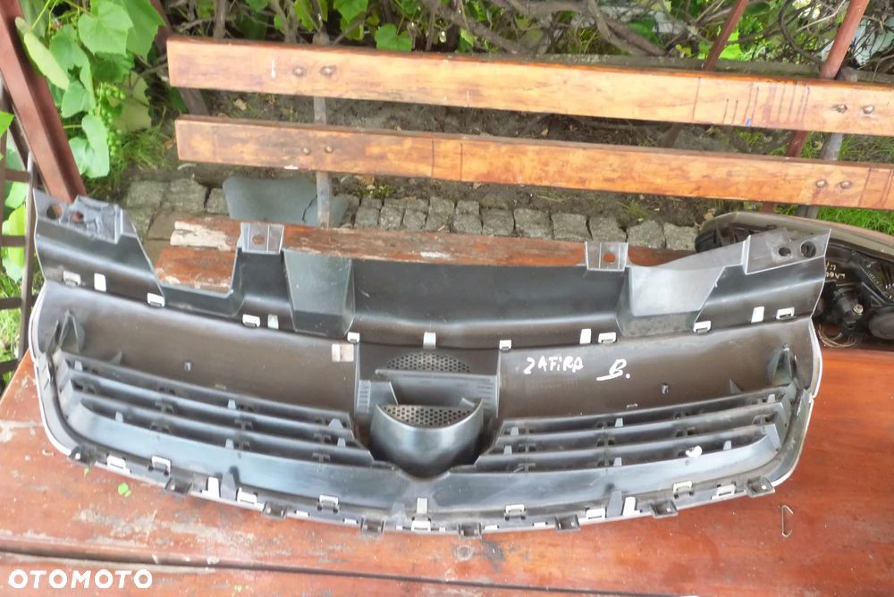 atrapa grill Opel Zafira B - 8