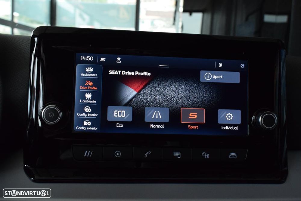 SEAT Arona 1.0 TSI FR - 24