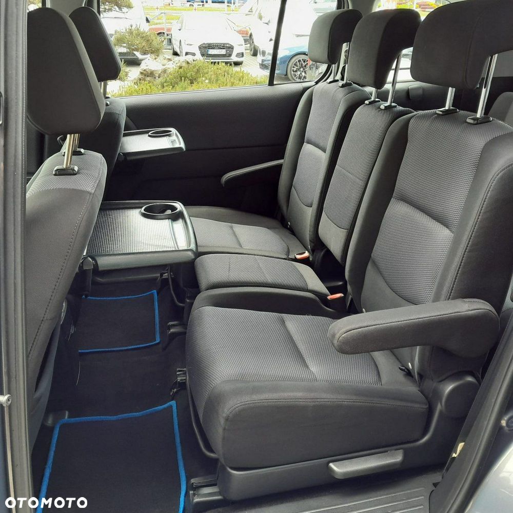 Mazda 5 - 9