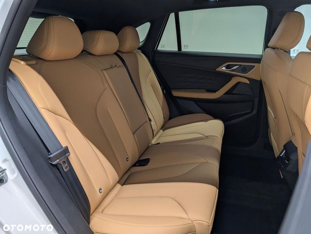 MG HS 1.5 T-GDI Exclusive DCT - 9