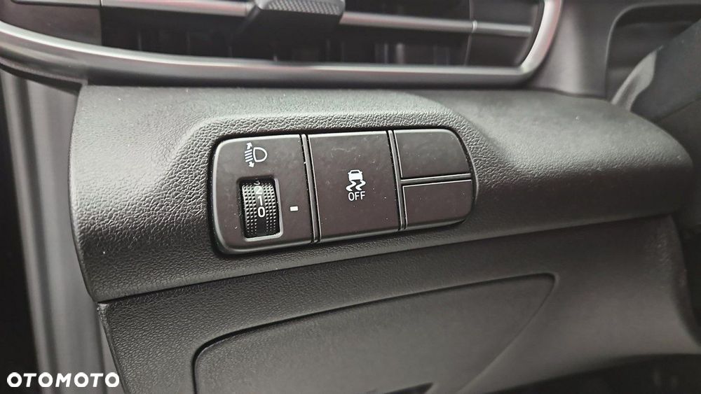 Hyundai Elantra 1.6 Smart - 17