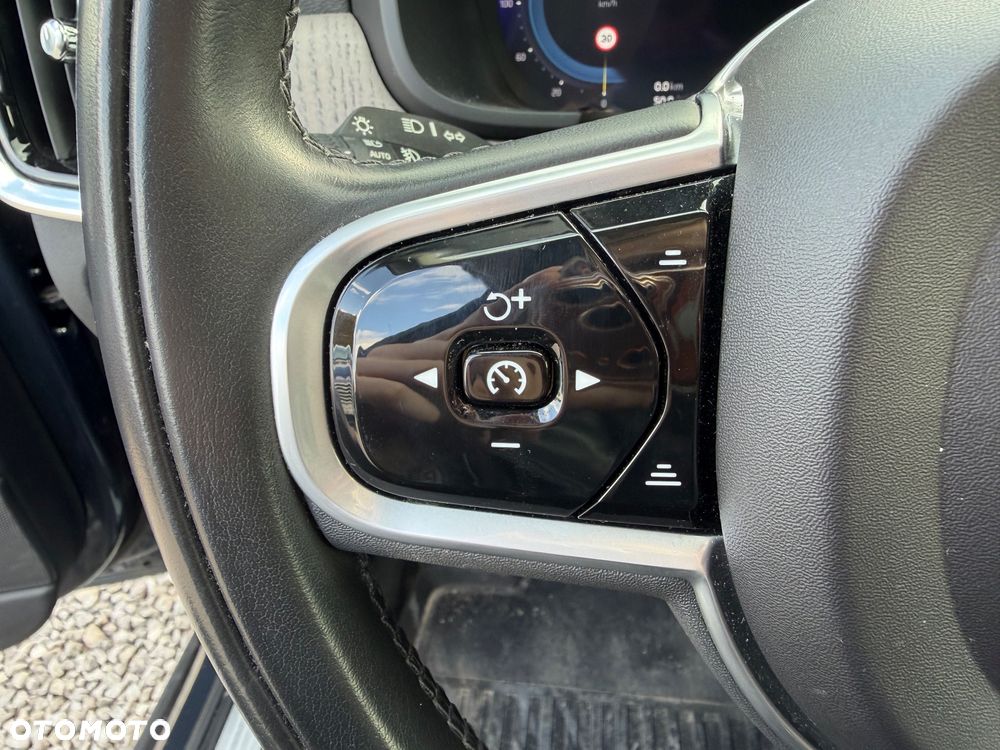Volvo V90 Cross Country D5 AWD Pro - 27