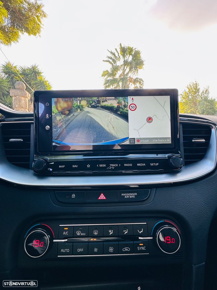 Kia XCeed 1.0 T-GDi Tech - 24