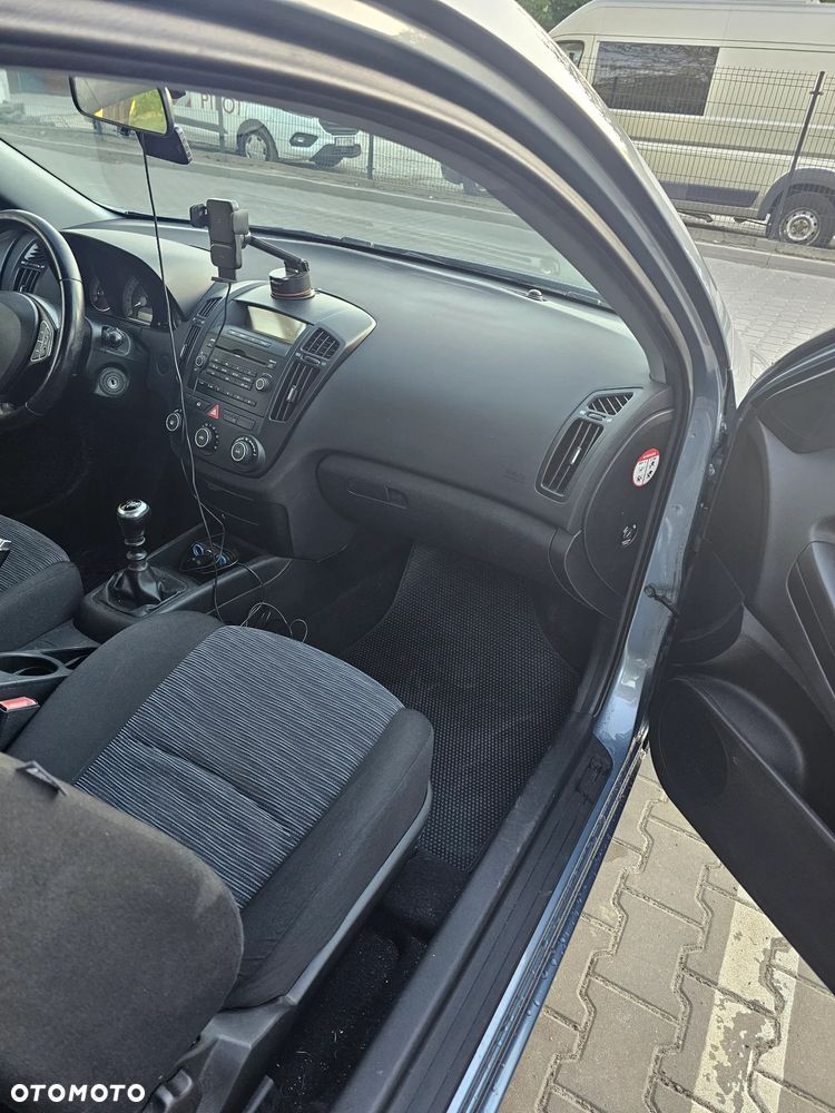 Kia Ceed - 15