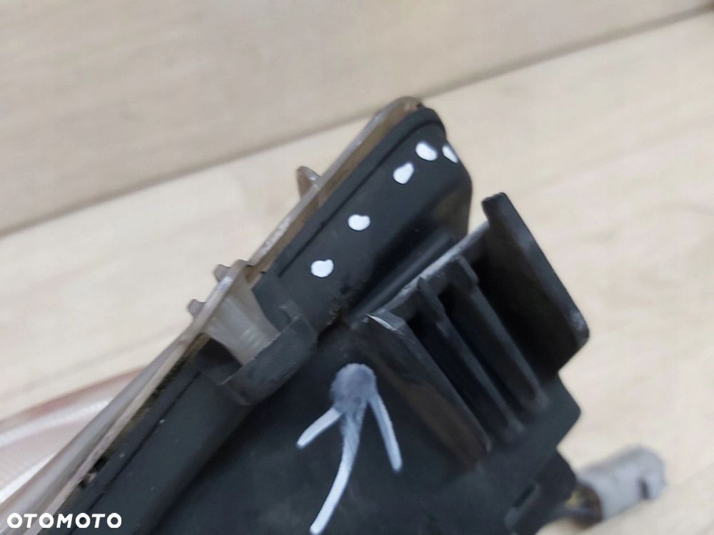 Toyota Prius IV 1,8 xw50 światło lampa zderzaka lewy przód DRL LED - 4