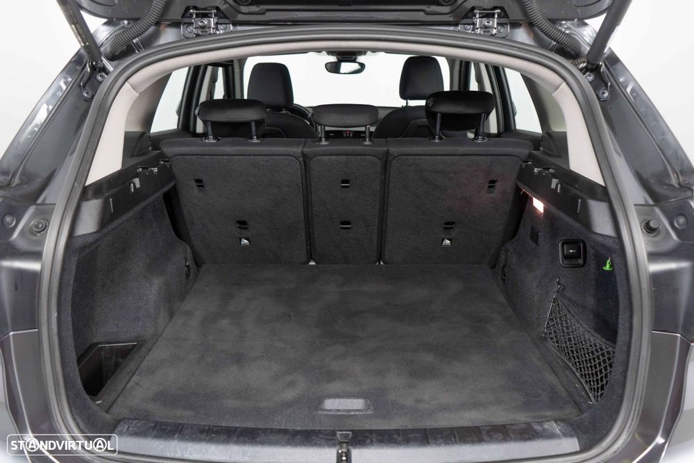 BMW X1 25 e xDrive Corporate Edition - 13