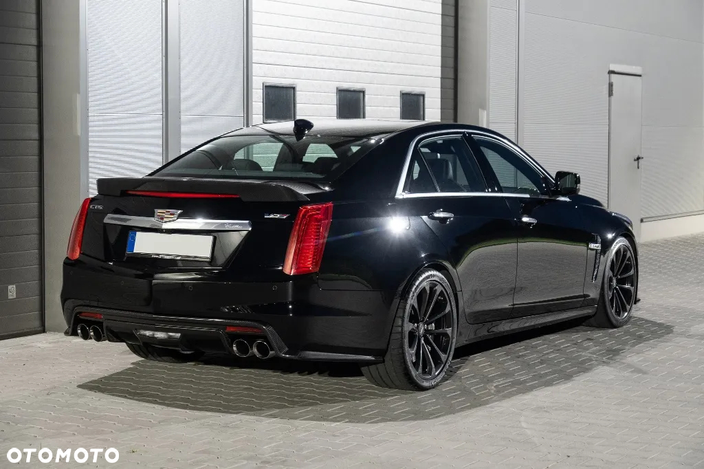 Cadillac CTS - 2
