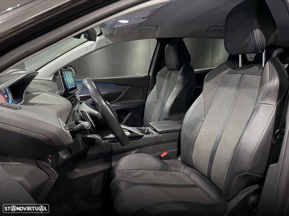 Peugeot 3008 1.6 Hybrid Allure e-EAT8 - 16