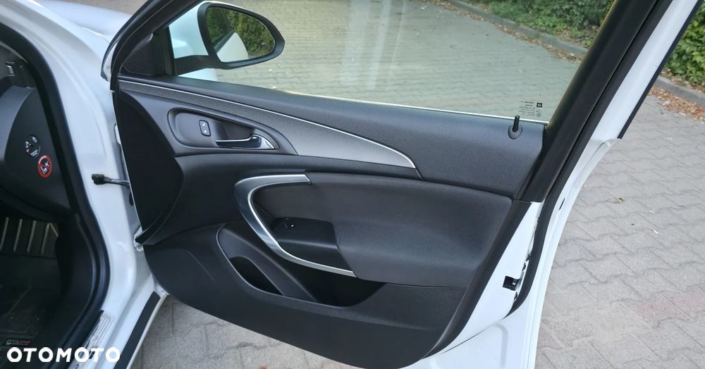 Opel Insignia 1.6 T Cosmo S&S - 13