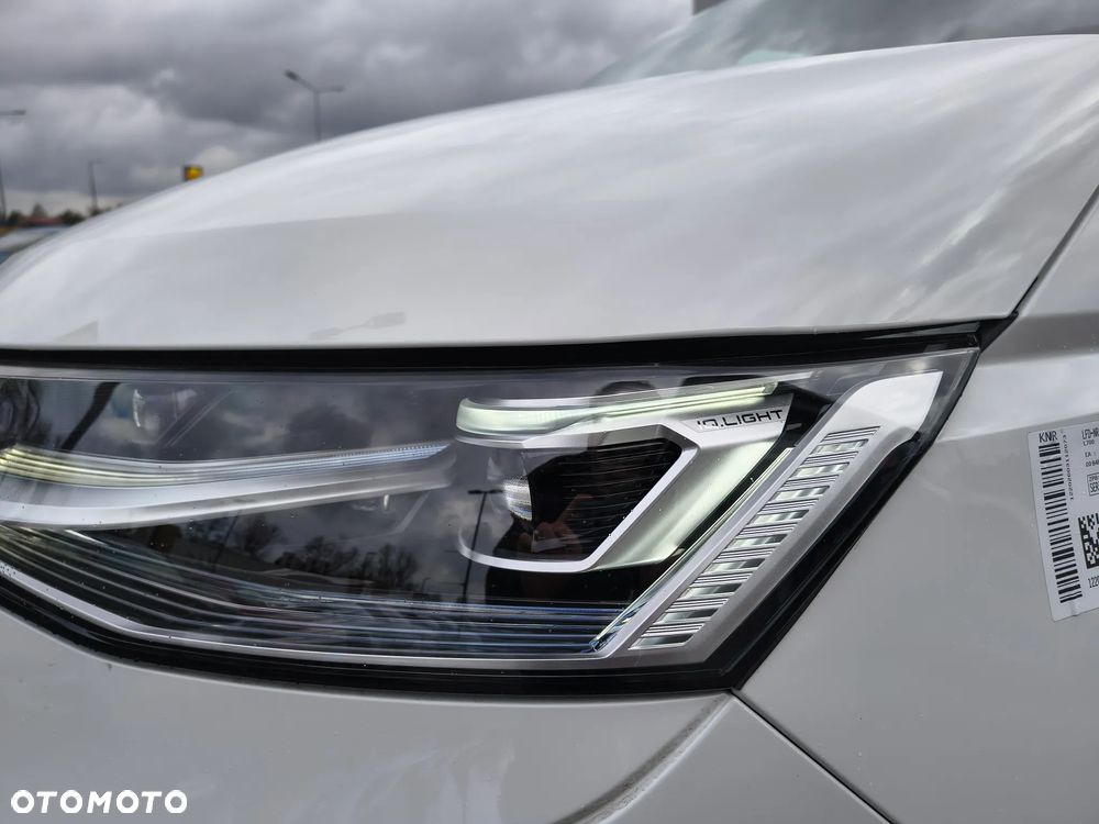 Volkswagen Multivan 2.0 TDI L2 Life DSG - 4