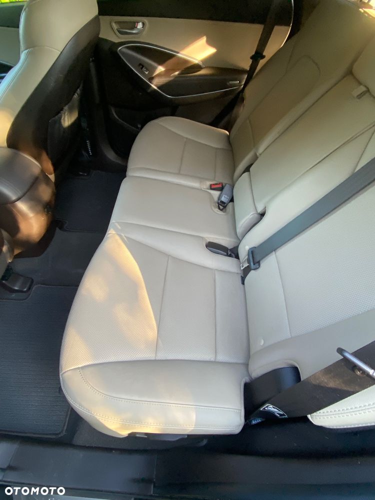 Hyundai Santa Fe 2.4 Sport Utility - 18